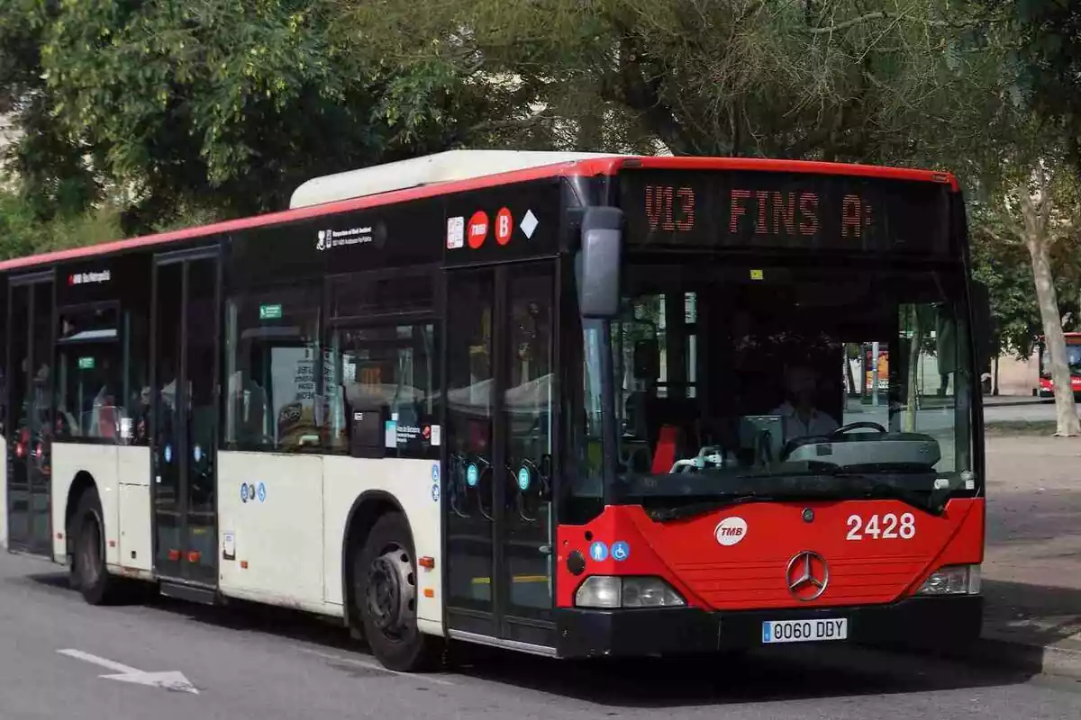 Imagen de un autobús de Transports Metropolitans de Barcelona