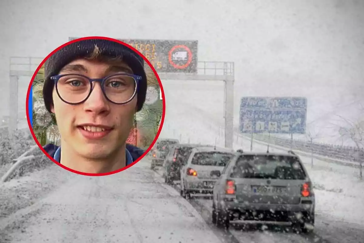 Montaje con Jorge Rey muy sonriente y unos coches en medio de una intensa nevada