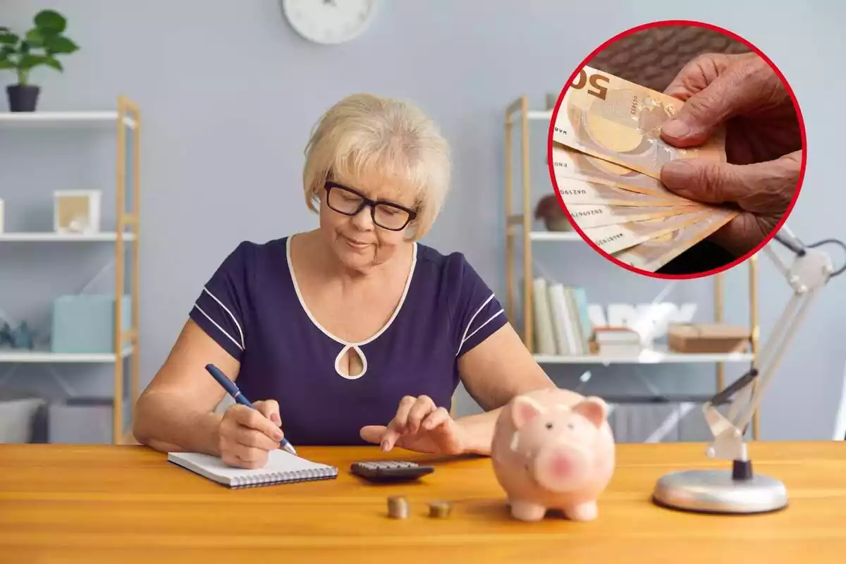 Una mujer hace cálculos con una libreta y una calculadora, con un círculo en donde se ven varios billetes